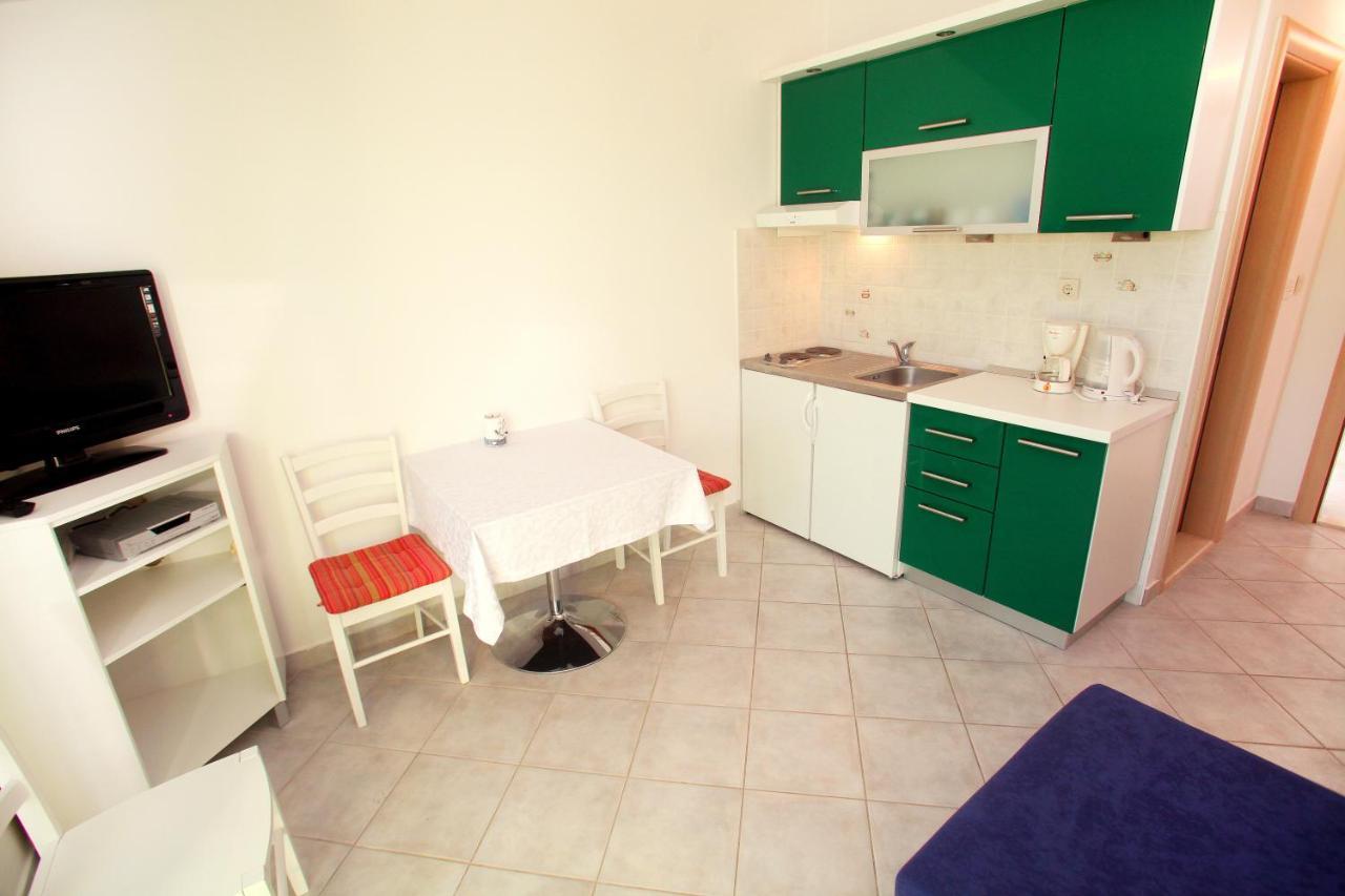 Apartments Nakir Slatine Oda fotoğraf